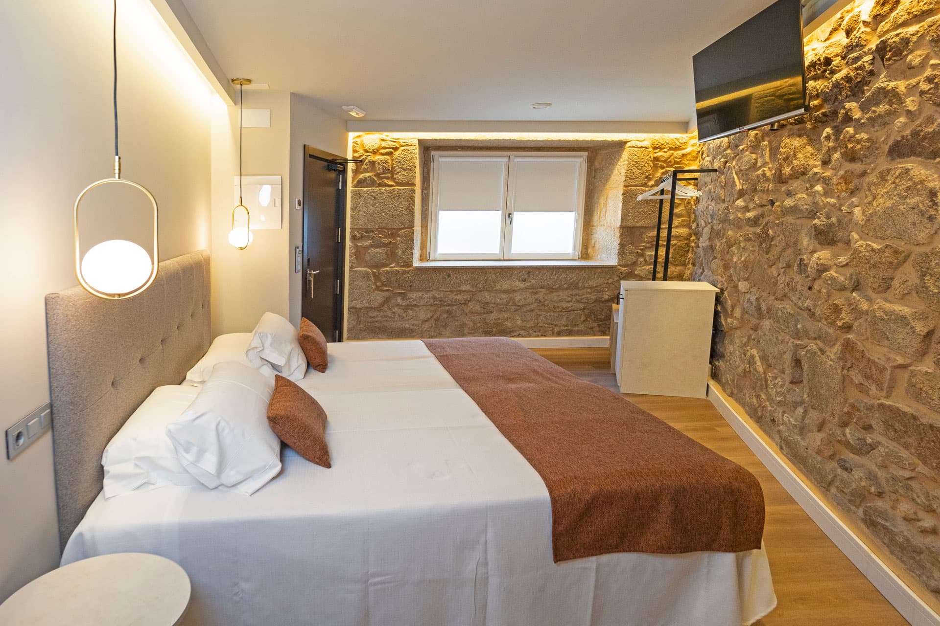 ¡Reserva ahora tu habitación en el corazón del Camino de Santiago!